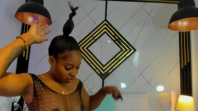 EmilyDiaaz online show from 16, 9, 2025