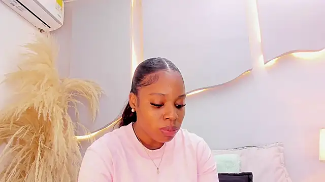 EmilyDiaaz online show from 4, 5, 2026
