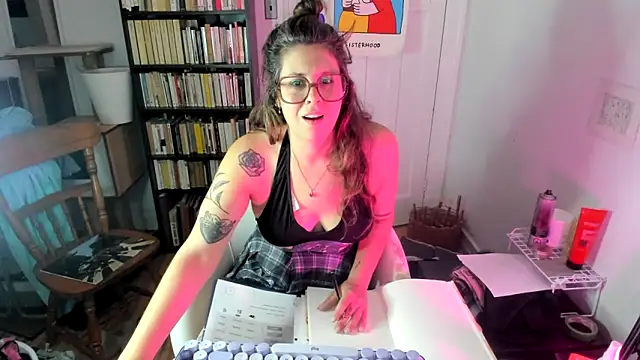Snapshot of Rosiee69_ chatting on 17, 9, 2025 Rosiee69 online show from 17, 9, 2025