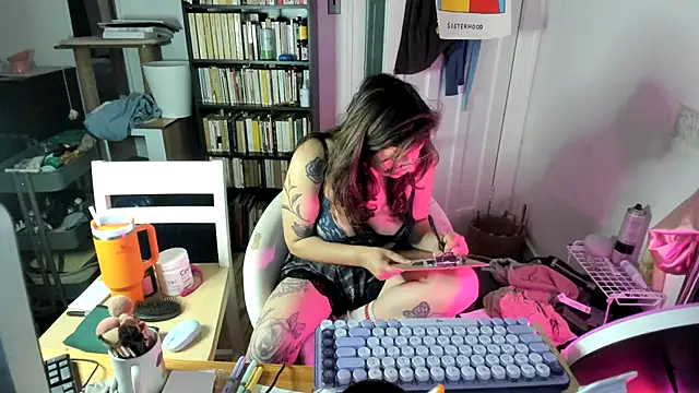 Rosiee69  online show from 28, 10, 2025