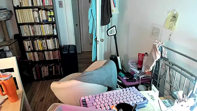 Rosiee69  online show from 30, 11, 2025