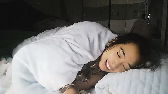 hebe-02 online show from 26, 11, 2025