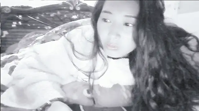 Snapshot of hebe-02 chatting on 21, 3, 2025 hebe-02 online show from 21, 3, 2025