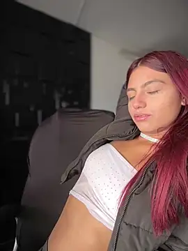 Emily-teen online show from 7, 2, 2026