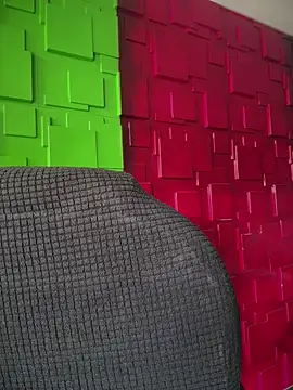 Emily-teen online show from 18, 1, 2026