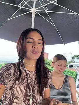 Snapshot of Alice_surprise chatting on 12, 11, 2025 Alice surprise online show from 12, 11, 2025