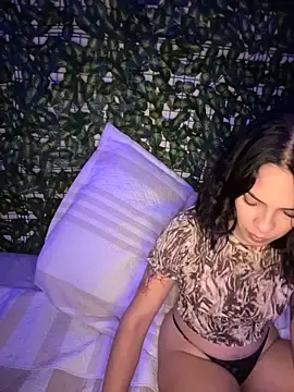 Alice surprise online show from 4, 3, 2026