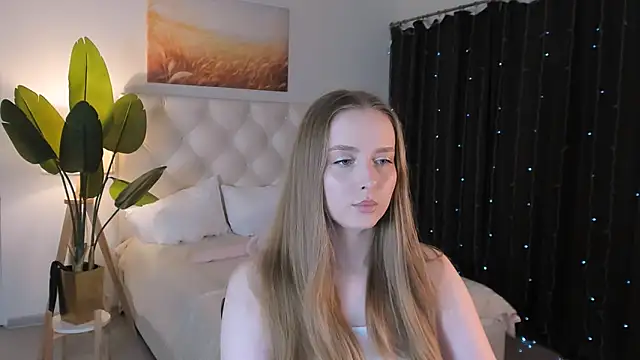 Snapshot of JenniferGraces chatting on 10, 6, 2026 JenniferGraces online show from 10, 6, 2026
