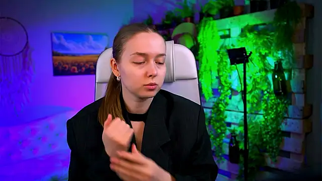 JenniferGraces online show from 12, 2, 2026