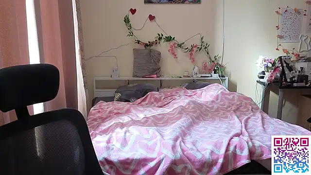 boozekirs  online show from 4, 3, 2026