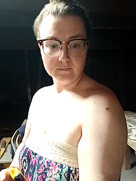 HTXBELLE online show from 24, 9, 2025