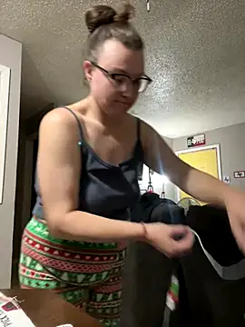 HTXBELLE online show from 16, 12, 2025