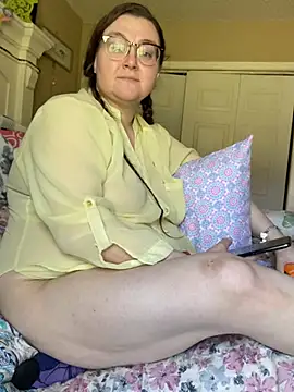 HTXBELLE online show from 20, 3, 2025