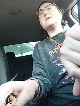 HTXBELLE online show from 12, 11, 2025