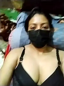 cuteangel9999 online show from 6, 3, 2025