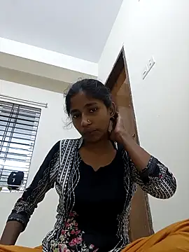 Snapshot of SEXY-boudi43 chatting on 28, 11, 2025 SEXY-boudi43 online show from 28, 11, 2025