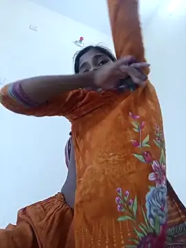 Snapshot of SEXY-boudi43 chatting on 5, 11, 2025 SEXY-boudi43 online show from 5, 11, 2025