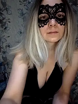 Snapshot of AliniX chatting on 2, 11, 2025 AliniX online show from 2, 11, 2025