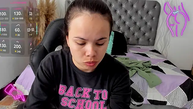 Snapshot of Kath_latorre chatting on 16, 11, 2025 Kath latorre online show from 16, 11, 2025