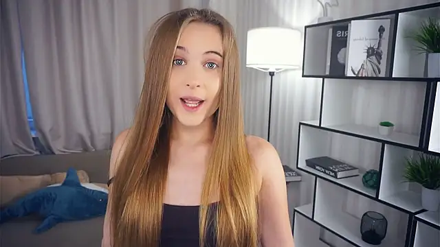 QuennaCoote online show from 5, 12, 2025