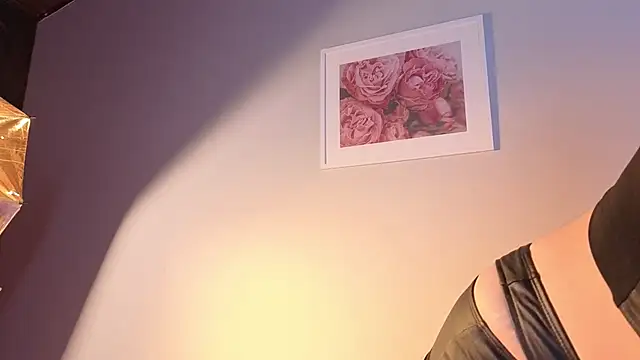 aitana garcia  online show from 20, 4, 2026