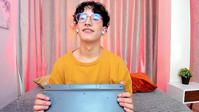 iiangel  online show from 4, 3, 2026