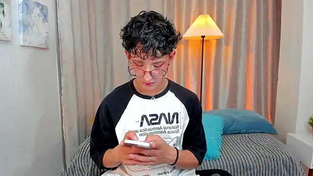 iiangel  online show from 25, 2, 2026