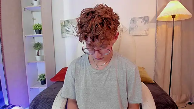 iiangel  online show from 2, 12, 2025