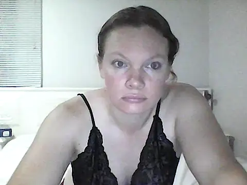 Snapshot of redsparrowXxXx chatting on 21, 2, 2025 redsparrowXxXx online show from 21, 2, 2025