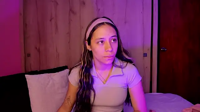 Snapshot of TANIA_06 chatting on 7, 5, 2026 TANIA 06 online show from 7, 5, 2026