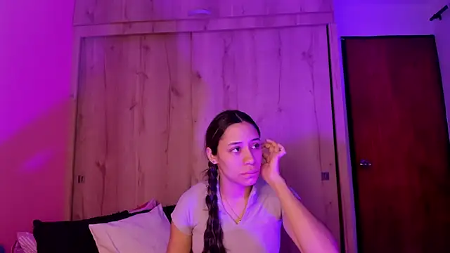 Snapshot of TANIA_06 chatting on 14, 5, 2026 TANIA 06 online show from 14, 5, 2026