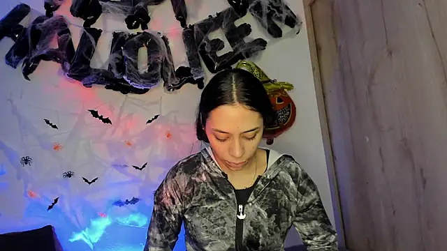 TANIA 06 online show from 1, 11, 2025