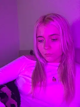 Blondie Sofia Essexbabe online show from 5, 3, 2026