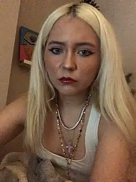 Snapshot of Blondie_Sofia_Essexbabe chatting on 21, 10, 2025 Blondie Sofia Essexbabe online show from 21, 10, 2025