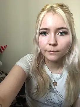 Blondie Sofia Essexbabe online show from 2, 3, 2026