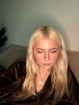 Blondie Sofia Essexbabe online show from 17, 12, 2025