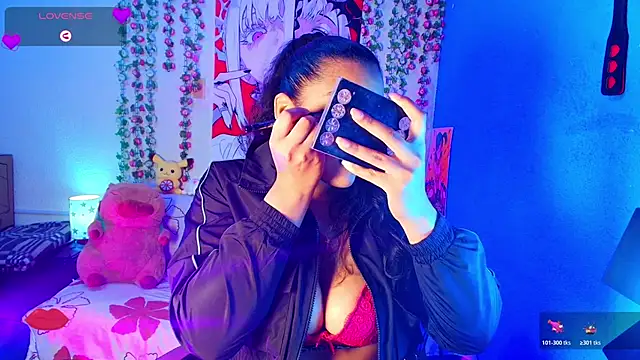 Snapshot of Vicky_Miller_05 chatting on 11, 5, 2026 Vicky Miller 05 online show from 11, 5, 2026