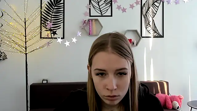 AnnNorriss online show from 23, 2, 2025