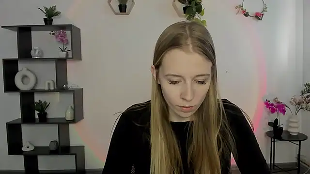 AnnNorriss online show from 6, 3, 2025