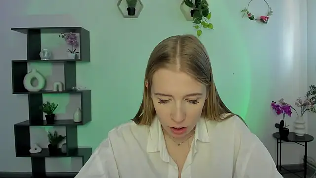 AnnNorriss online show from 9, 3, 2025