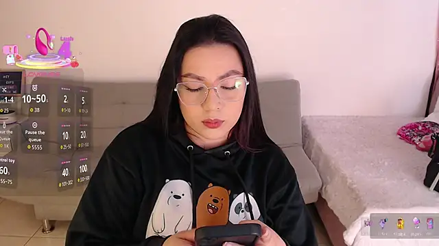 Snapshot of emily-777 chatting on 6, 11, 2025 emily-777 online show from 6, 11, 2025