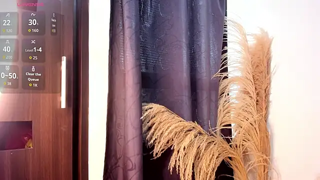 Snapshot of emily-777 chatting on 29, 11, 2025 emily-777 online show from 29, 11, 2025