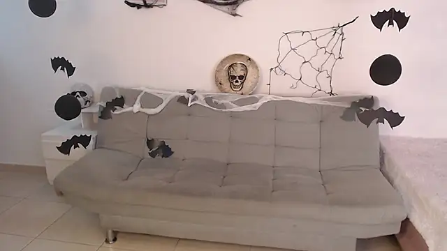 Snapshot of emily-777 chatting on 31, 10, 2025 emily-777 online show from 31, 10, 2025