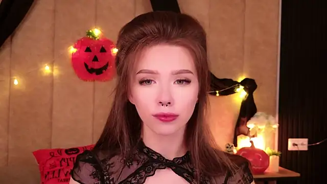 Sierra Fane online show from 26, 10, 2025