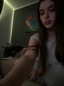 NaomiMulan online show from 24, 2, 2025