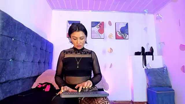 lilith catt online show from 17, 3, 2025