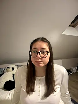 Snapshot of May_Alisa chatting on 10, 10, 2025 May Alisa online show from 10, 10, 2025