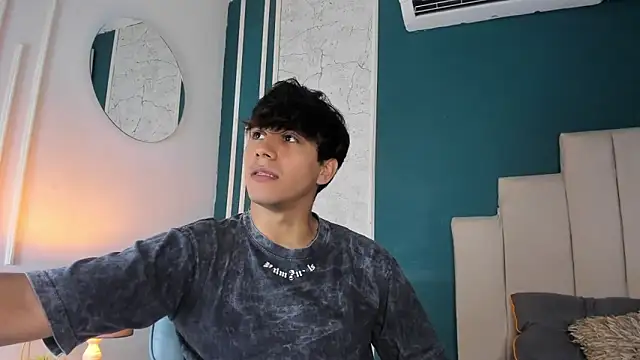 Allex Cano online show from 11, 2, 2026