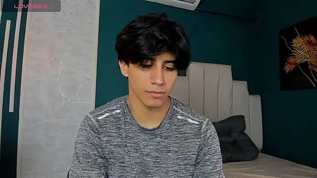 Allex Cano online show from 22, 4, 2026