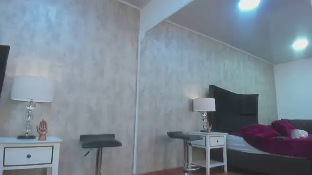 NahomyCarther online show from 20, 11, 2025